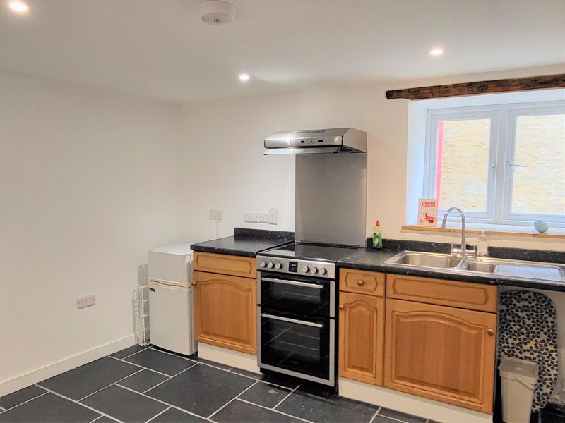 1 bed cottage to rent in Abbey Street, Crewkerne  - Property Image 4