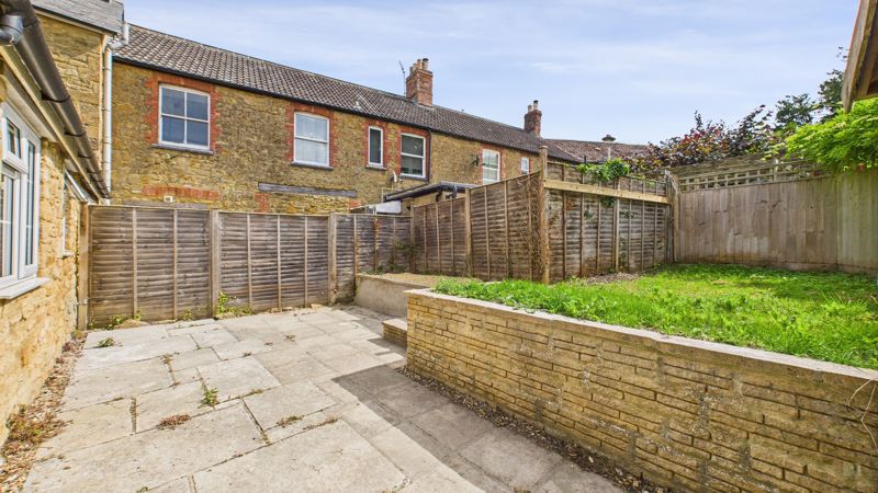 2 bed bungalow to rent in St James Mews, South Petherton  - Property Image 7