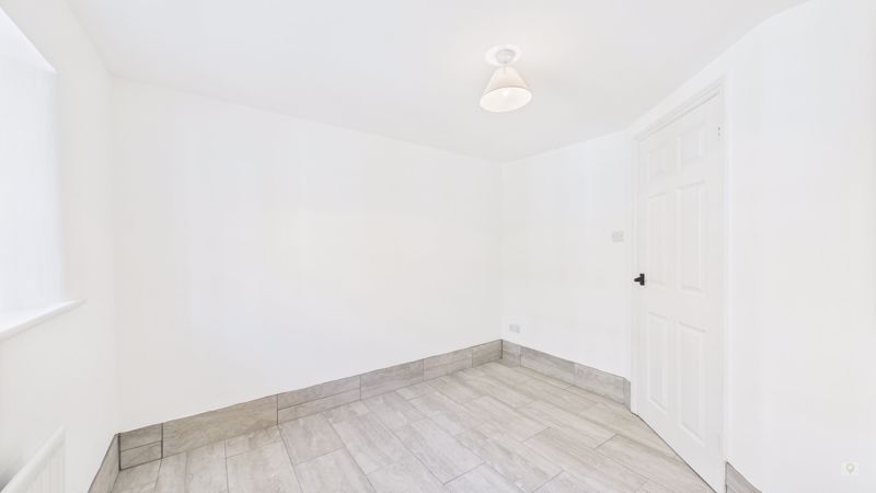 2 bed bungalow to rent in St James Mews, South Petherton  - Property Image 10