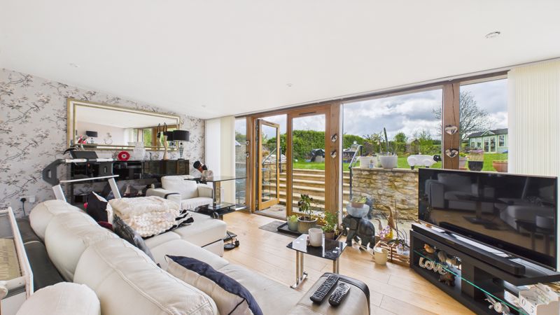 3 bed cottage for sale in Water Street, Seavington St Mary  - Property Image 5