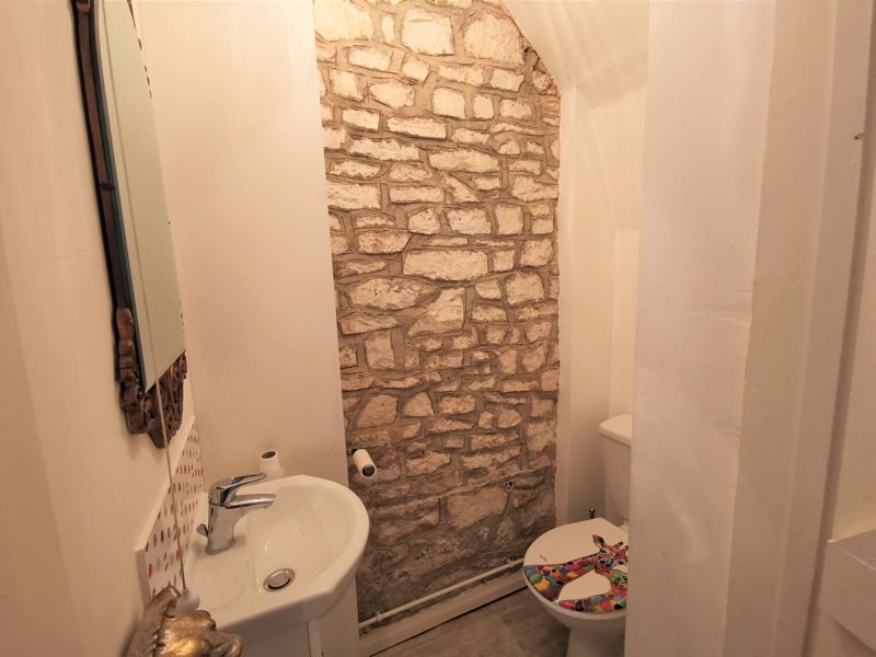 2 bed cottage to rent in High Street, Queen Camel  - Property Image 4