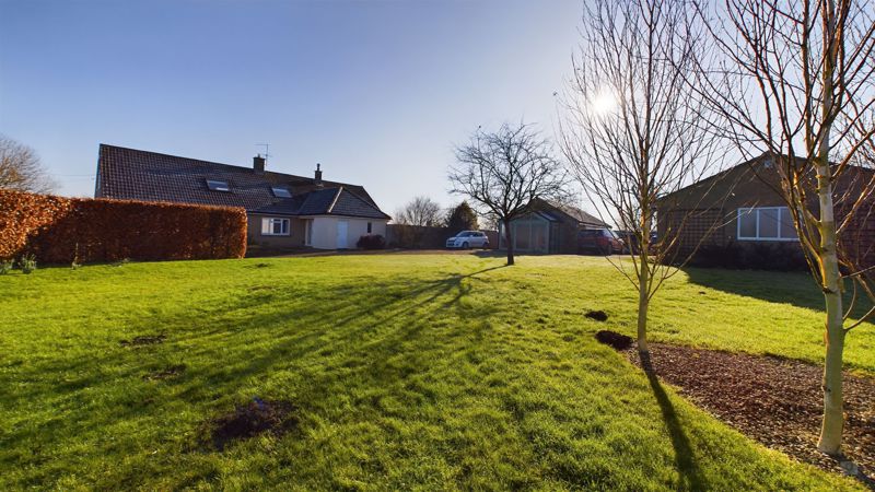 4 bed bungalow for sale in Owl Street, East Lambrook  - Property Image 24