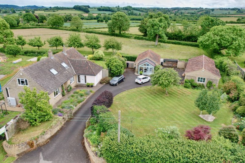 4 bed bungalow for sale in Owl Street, East Lambrook - Property Image 1