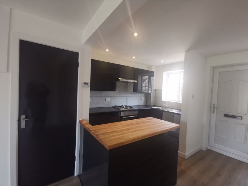 2 bed house to rent in North Street, Martock  - Property Image 10