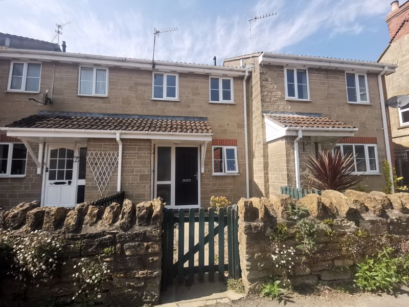 2 bed house to rent in North Street, Martock  - Property Image 1