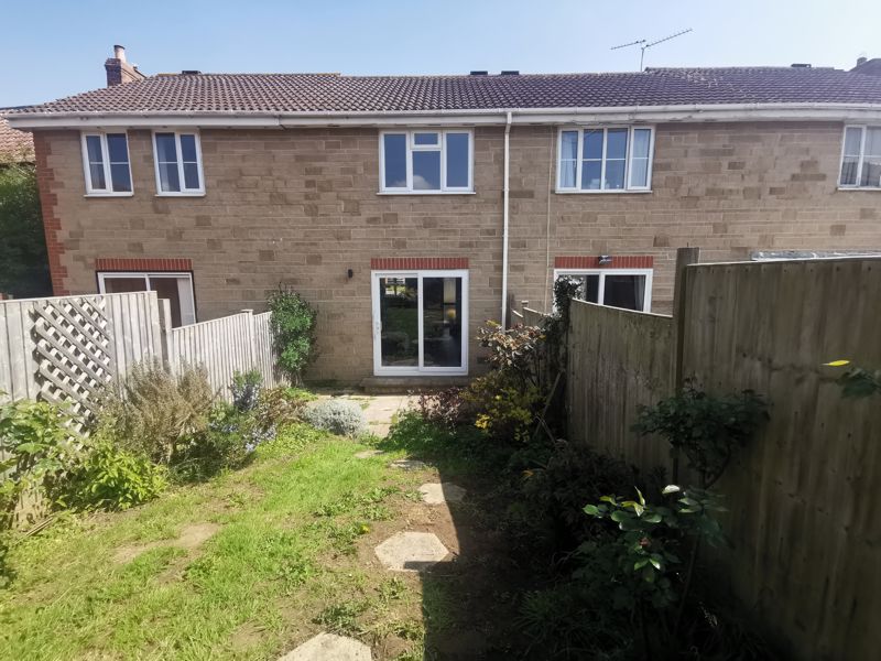 2 bed house to rent in North Street, Martock  - Property Image 7