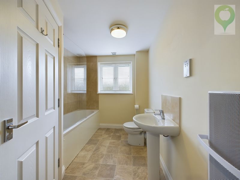 2 bed to rent in Jubilee Close, Crewkerne  - Property Image 7