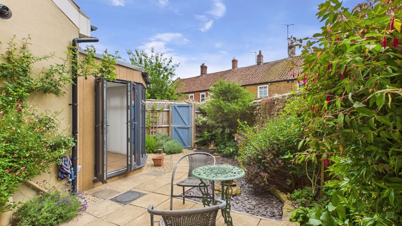 2 bed cottage for sale in Compton Road, South Petherton, TA13