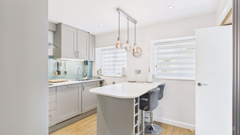 2 bed cottage for sale in Compton Road, South Petherton  - Property Image 4