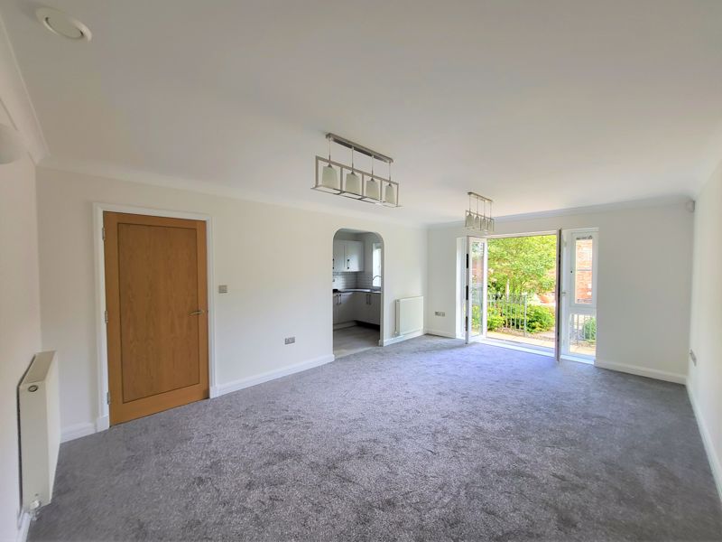 2 bed to rent in Westminster Street, Yeovil  - Property Image 2