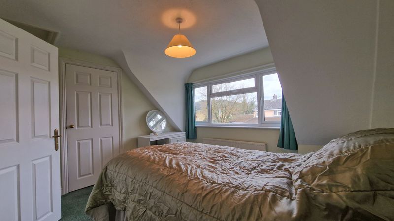 5 bed bungalow for sale in Breowan Close, Ilminster 9