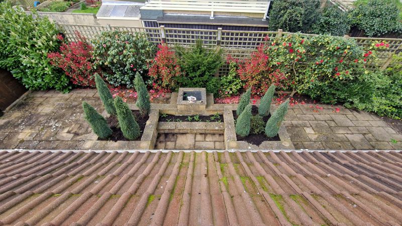 5 bed bungalow for sale in Breowan Close, Ilminster 10