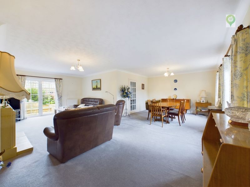 5 bed bungalow for sale in Breowan Close, Ilminster  - Property Image 2