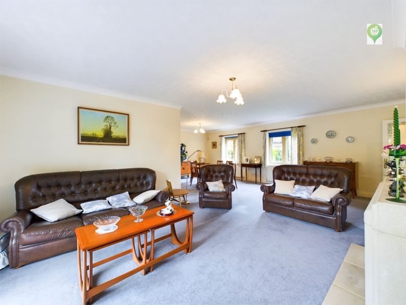 5 bed bungalow for sale in Breowan Close, Ilminster  - Property Image 3