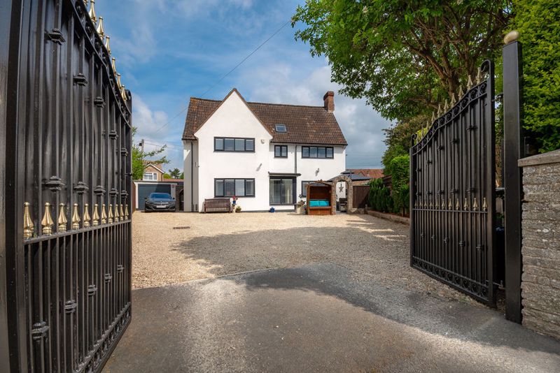 6 bed house for sale in Swallowcliffe Gardens, Yeovil  - Property Image 9