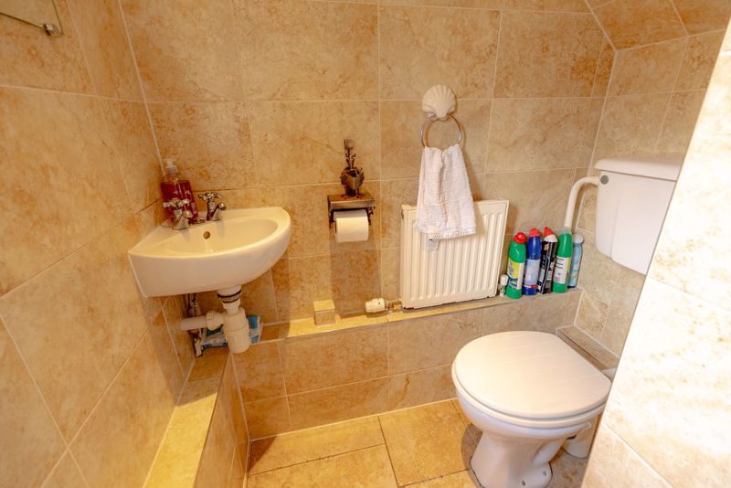 6 bed house for sale in Swallowcliffe Gardens, Yeovil  - Property Image 20