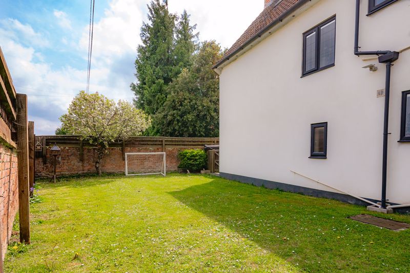 6 bed house for sale in Swallowcliffe Gardens, Yeovil  - Property Image 36
