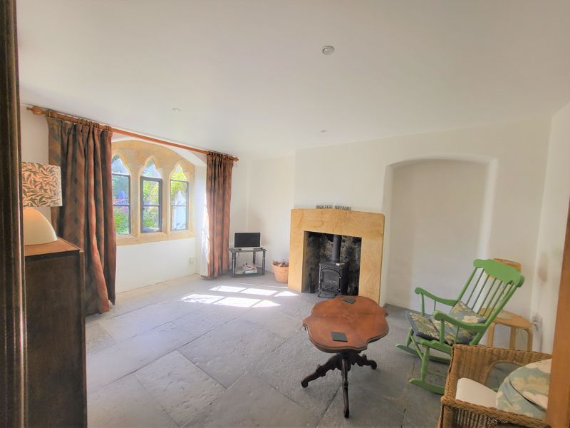 3 bed house to rent in The Old School Place, Sherborne 1