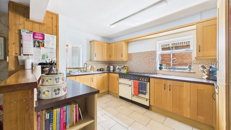 3 bed house for sale in New Road, Norton sub Hamdon 12