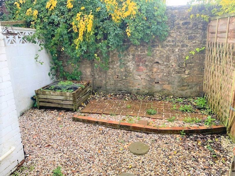 2 bed cottage to rent in Compton Road, South Petherton 6