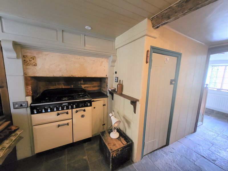 3 bed cottage to rent in St. James Street, South Petherton  - Property Image 13