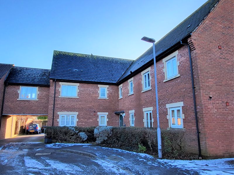 2 bed to rent in Vincent Way, Martock - Property Image 1