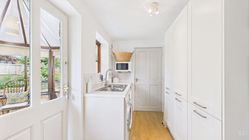 3 bed house for sale in The Orchard, Martock 4