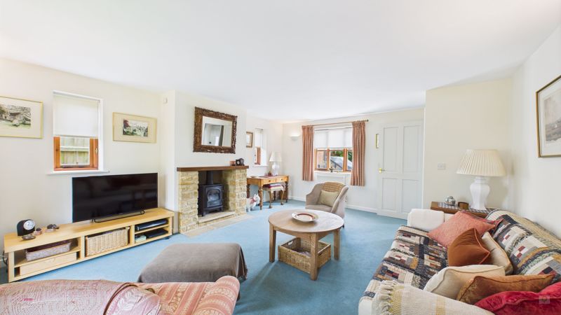 3 bed house for sale in The Orchard, Martock 1