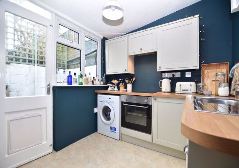 1 bed cottage to rent in Palmer Street, South Petherton 3