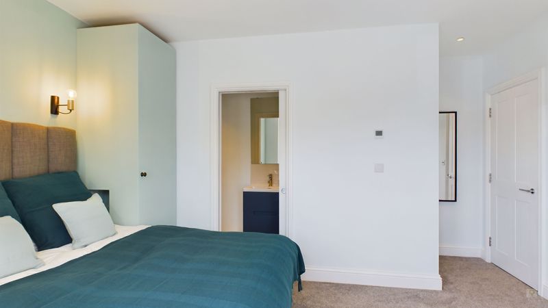 1 bed to rent in Sherborne Road, Yeovil 2