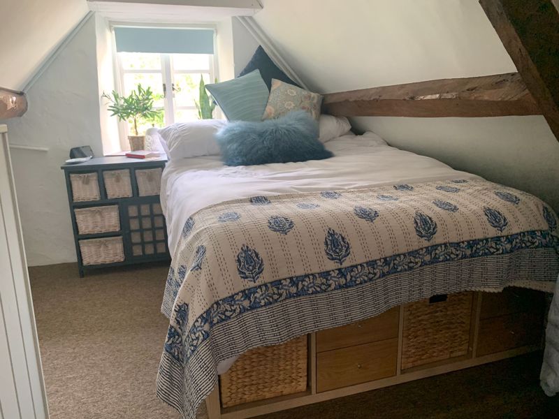 2 bed to rent in St. James Street, South Petherton 5