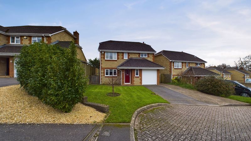 4 bed house for sale in Watercombe Heights, Yeovil  - Property Image 1