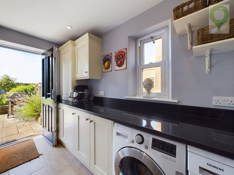 4 bed cottage for sale in West Street, Stoke-Sub-Hamdon  - Property Image 9