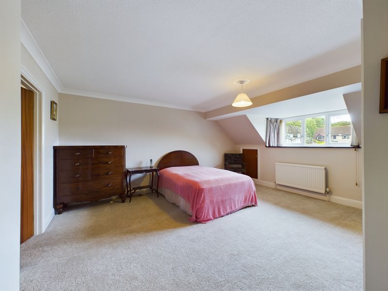 4 bed house for sale in Redgate Park, Crewkerne  - Property Image 11