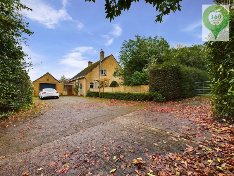 3 bed house for sale in Boozer Pit, Merriott  - Property Image 2