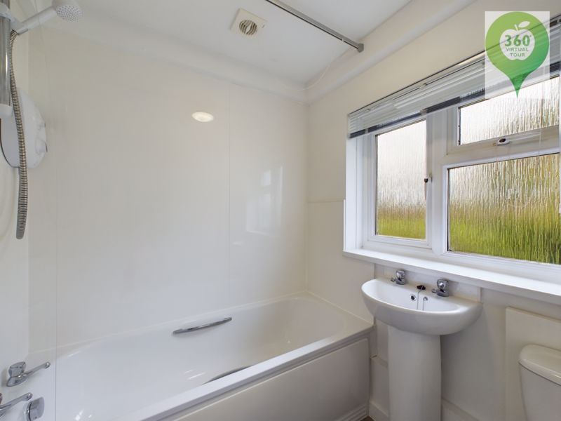 2 bed for sale in Taranto Hill, Yeovil  - Property Image 7