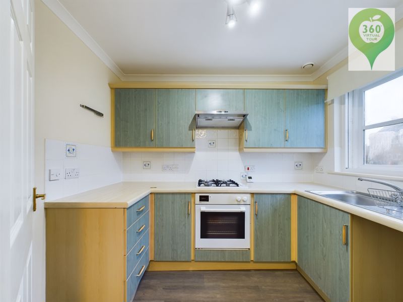 2 bed house for sale in Ivel Gardens, Yeovil  - Property Image 3