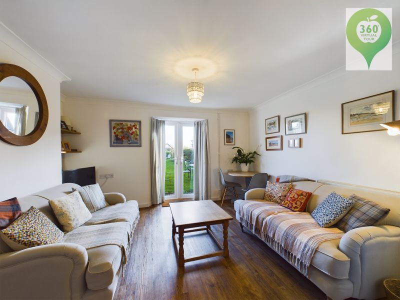 3 bed cottage for sale in The Mead, Yeovil  - Property Image 2