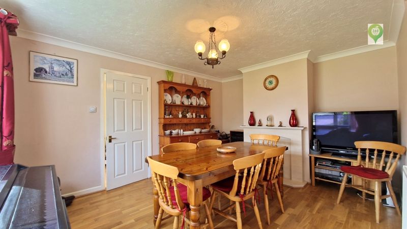 4 bed house for sale in Combe Park, Yeovil  - Property Image 15