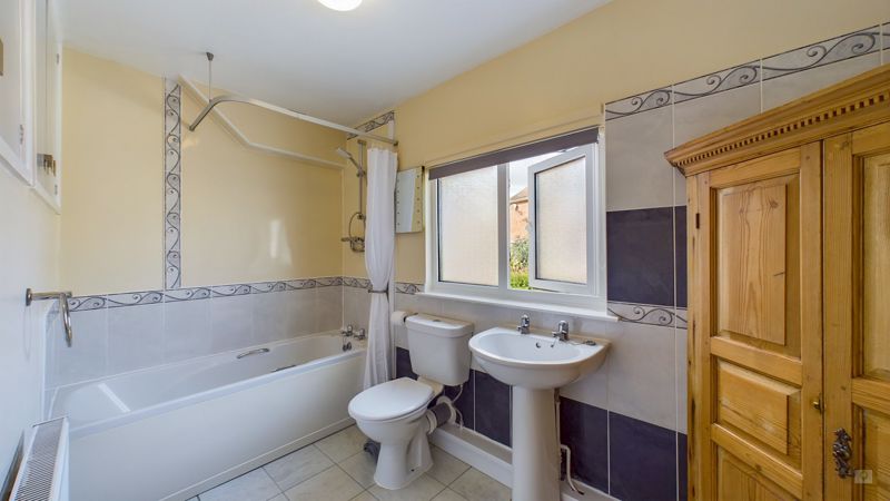 2 bed cottage for sale in Silver Street, South Petherton  - Property Image 11