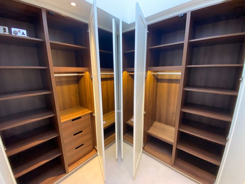 5 bed to rent in Maxwell Road, London 9