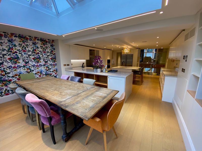 5 bed to rent in Maxwell Road, London 1