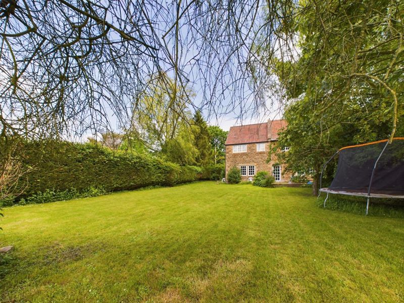 4 bed cottage for sale in Bridge Road, South Petherton  - Property Image 16