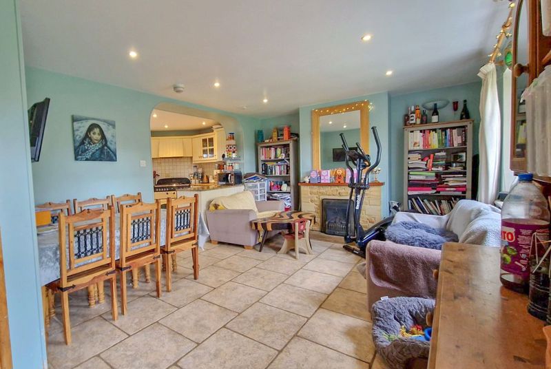 4 bed cottage for sale in Bridge Road, South Petherton  - Property Image 5