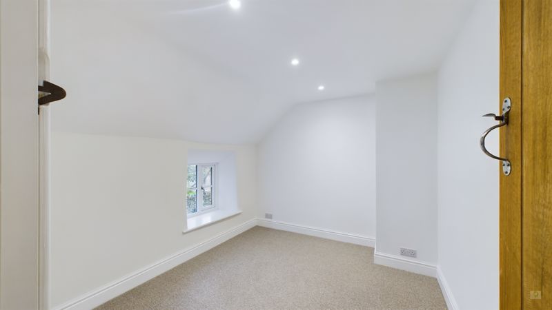 2 bed cottage for sale in Water Street, Barrington  - Property Image 7