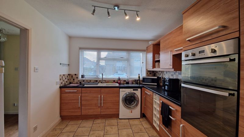 3 bed house for sale in Southcombe Way, Tintinhull  - Property Image 2