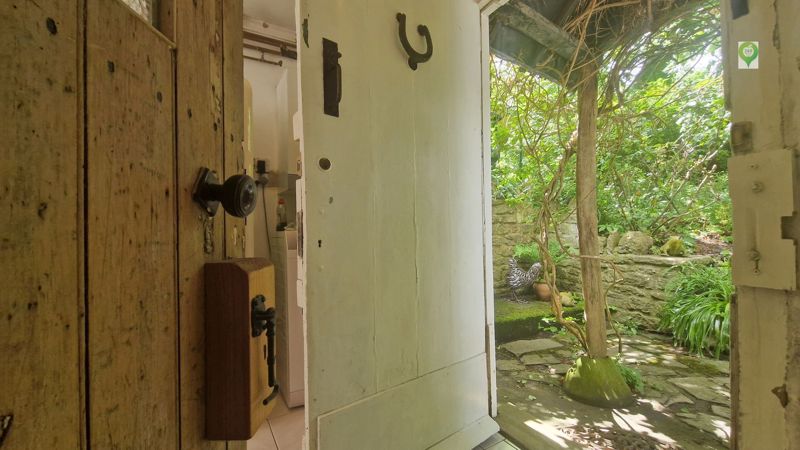 2 bed cottage for sale in Owl Street, East Lambrook 14