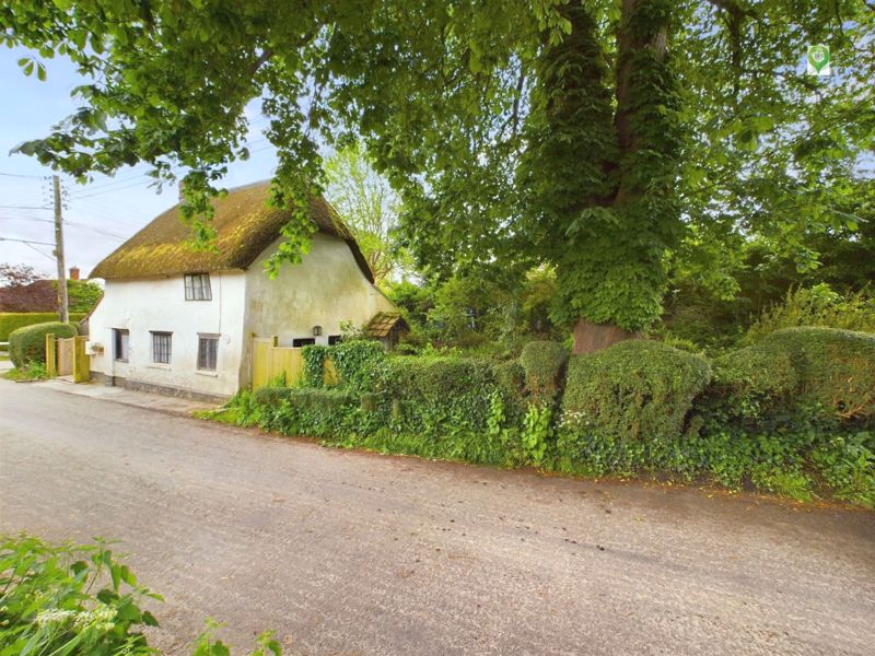 2 bed cottage for sale in Owl Street, East Lambrook  - Property Image 2