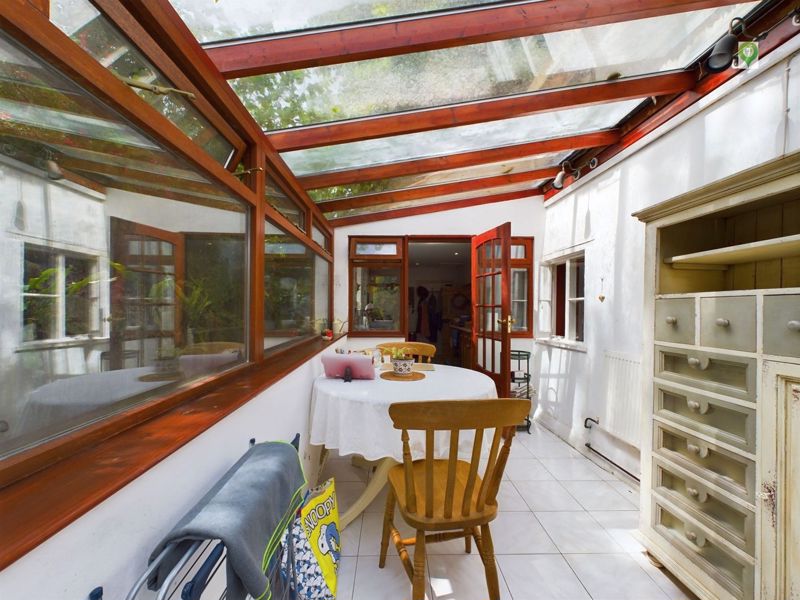 2 bed cottage for sale in Owl Street, East Lambrook 7