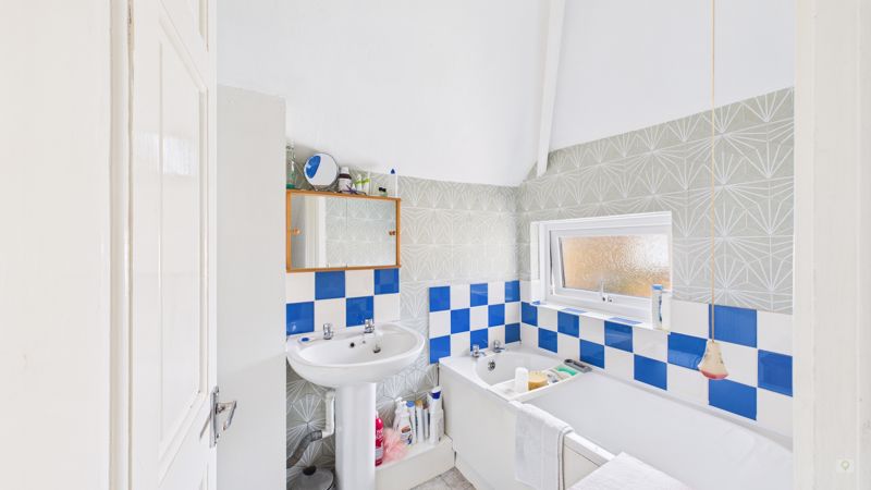 3 bed house for sale in New Road, Norton Sub Hamdon  - Property Image 11